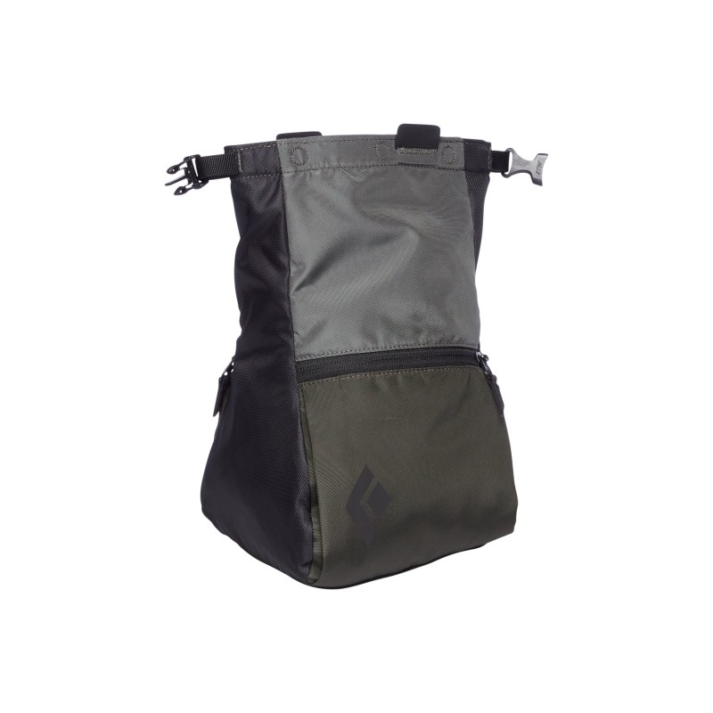 Stylisches, aus Stoffresten hergestelltes Boulder-Chalkbag mit großem Fassungsvermögen.